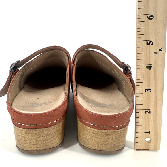 Dansko Womens Berry Cinnamon Nubuck Burnished Leather Clogs Size 40/US 9.5 Retro - Picture 8 of 11